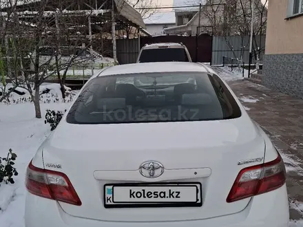 Toyota Camry 2011 года за 8 100 000 тг. в Алматы – фото 2