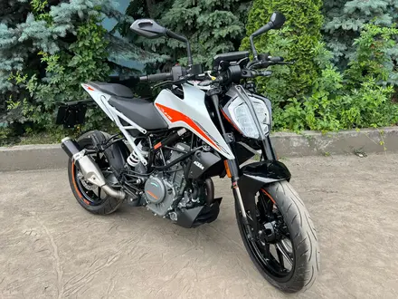 KTM  390 Duke 2023 года за 3 399 999 тг. в Костанай – фото 2