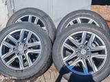 Комплект резины с дисками на Lexus 570.285/50 R20.116H за 650 000 тг. в Рудный