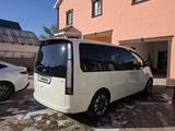 Hyundai Staria 2023 года за 21 990 000 тг. в Атырау – фото 4