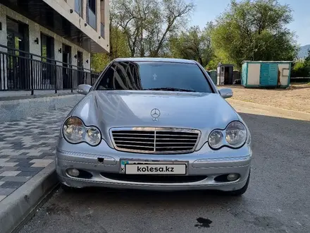 Mercedes-Benz C 270 2001 года за 4 500 000 тг. в Алматы – фото 2