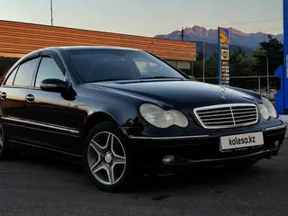 Mercedes-Benz C 240
