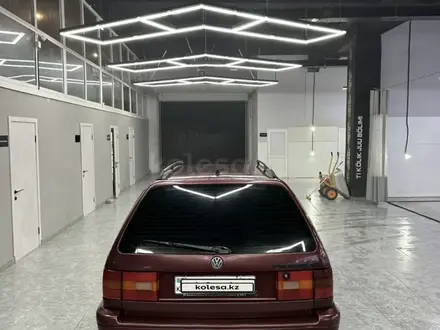Volkswagen Passat 1994 года за 1 850 000 тг. в Семей – фото 3