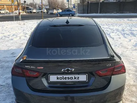 Chevrolet Malibu 2018 года за 11 250 000 тг. в Алматы – фото 3