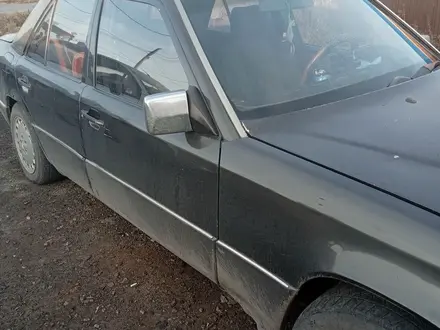 Mercedes-Benz E 300 1992 года за 1 350 000 тг. в Кокшетау – фото 3