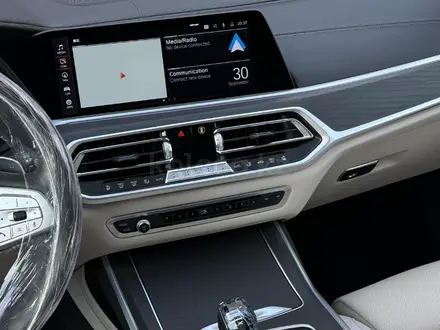 BMW X7 XDrive 40i 2023 года за 39 000 000 тг. в Алматы – фото 31