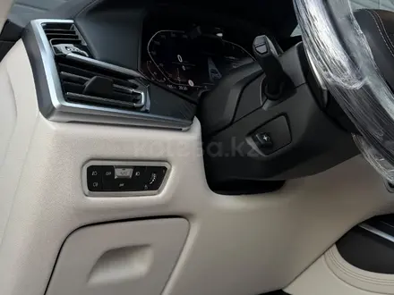 BMW X7 XDrive 40i 2023 года за 39 000 000 тг. в Алматы – фото 21