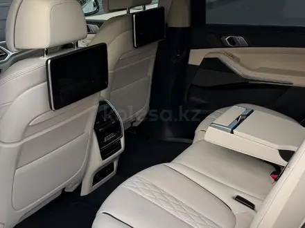 BMW X7 XDrive 40i 2023 года за 39 000 000 тг. в Алматы – фото 24