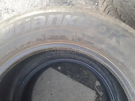 Шины 235/65 R17 — "Hankook Winter IСept EVO" (Венгрия), всесезонн за 55 000 тг. в Астана – фото 5