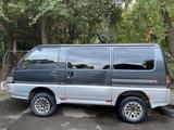 Mitsubishi Delica 1992 годаүшін1 300 000 тг. в Алматы – фото 2