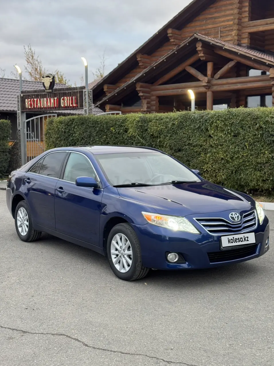 Toyota Camry, 2011