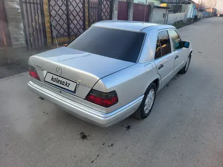 Mercedes-Benz E 280 1993 года за 2 900 000 тг. в Алматы – фото 10