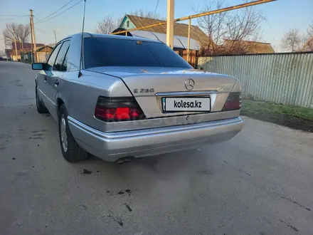 Mercedes-Benz E 280 1993 года за 2 900 000 тг. в Алматы – фото 11