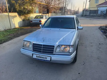 Mercedes-Benz E 280 1993 года за 2 900 000 тг. в Алматы – фото 13