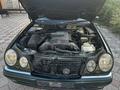 Mercedes-Benz E 55 AMG 1996 годаfor5 500 000 тг. в Атырау – фото 5