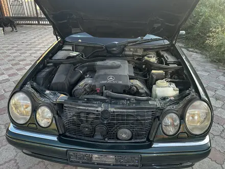 Mercedes-Benz E 55 AMG 1996 года за 5 500 000 тг. в Атырау – фото 5