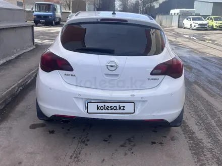 Opel Astra 2012 года за 2 800 000 тг. в Астана – фото 15