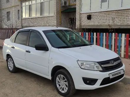 ВАЗ (Lada) Granta 2190 2016 года за 3 100 000 тг. в Атырау – фото 2