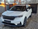 Kia Carnival 2023 года за 20 500 000 тг. в Актобе – фото 4