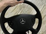Руль Mercedes-Benz w211 за 30 000 тг. в Алматы