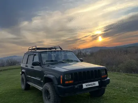 Jeep Cherokee 1999 годаүшін4 200 000 тг. в Талдыкорган