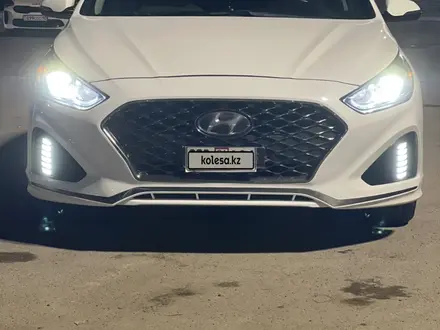Hyundai Sonata 2018 года за 8 000 000 тг. в Астана – фото 2