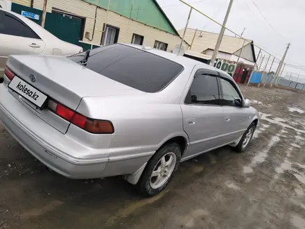 Toyota Camry Gracia 1997 года за 3 500 000 тг. в Зайсан – фото 3