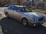 Mercedes-Benz E 200 1999 года за 4 000 000 тг. в Петропавловск – фото 2