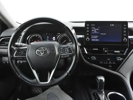Toyota Camry 2023 года за 14 400 000 тг. в Атырау – фото 10