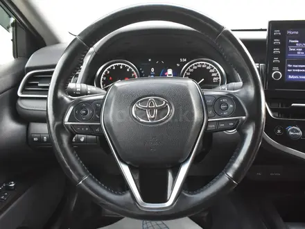 Toyota Camry 2023 года за 14 400 000 тг. в Атырау – фото 11