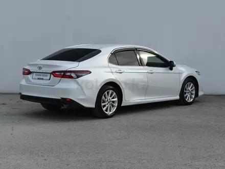 Toyota Camry 2023 года за 14 400 000 тг. в Атырау – фото 8
