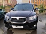 Hyundai Santa Fe 2011 года за 5 500 000 тг. в Актобе – фото 3
