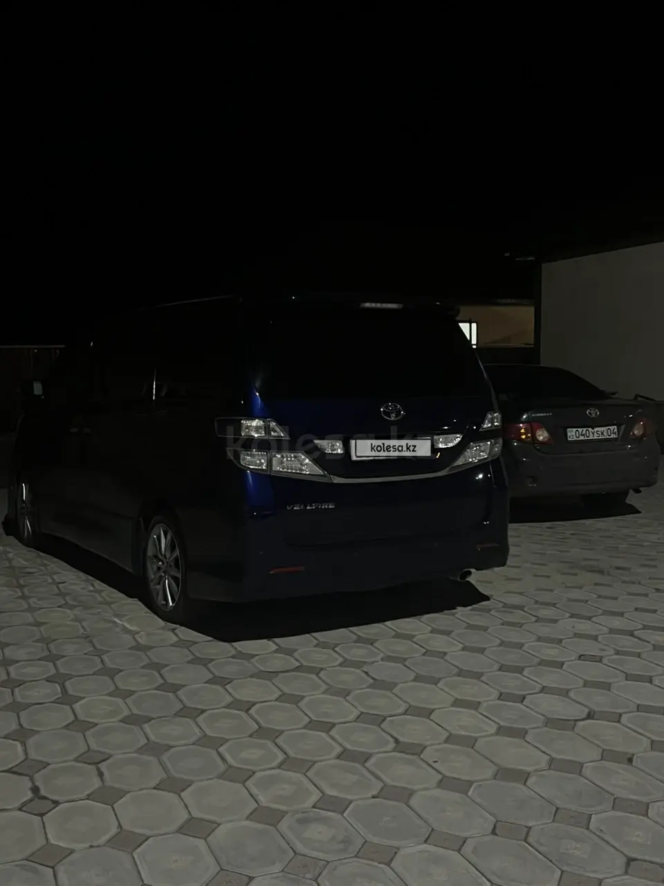 Toyota Vellfire, 2009