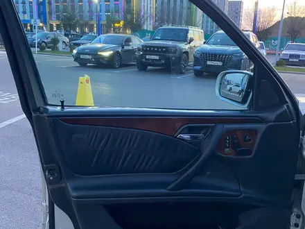 Mercedes-Benz E 320 2001 года за 5 500 000 тг. в Шымкент – фото 7