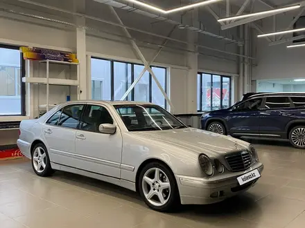 Mercedes-Benz E 320 2001 года за 5 500 000 тг. в Шымкент – фото 10