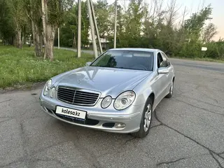 Mercedes-Benz E 240