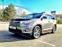 Toyota Highlander 2014 годаfor16 300 000 тг. в Астана