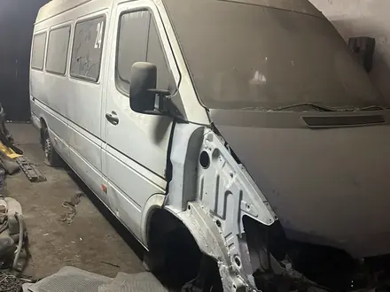 Mercedes-Benz Sprinter 2001 года за 3 000 000 тг. в Кызылорда – фото 2