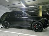 Land Rover Range Rover 2021 года за 81 000 000 тг. в Алматы – фото 4