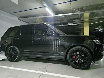 Land Rover Range Rover 2021 года за 81 000 000 тг. в Алматы – фото 4