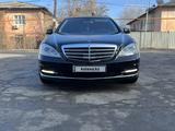 Mercedes-Benz S 550 2007 года за 9 500 000 тг. в Алматы – фото 2