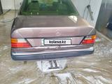 Mercedes-Benz E 230 1991 годаfor1 000 000 тг. в Шелек – фото 4