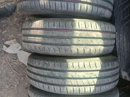 185*60*15 за 60 000 тг. в Семей