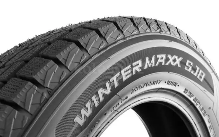 245/70R16 Winter Maxx SJ8 107R Dunlop за 60 500 тг. в Алматы