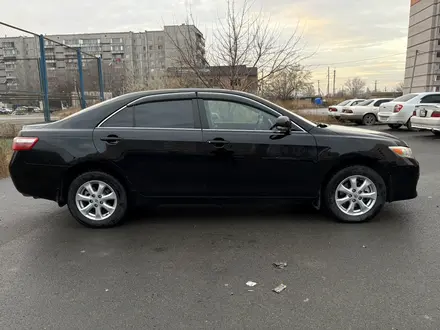 Toyota Camry 2011 года за 7 600 000 тг. в Семей – фото 3