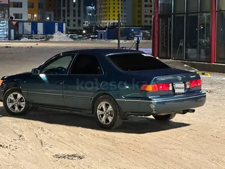 Toyota Camry 2000 года за 3 900 000 тг. в Астана – фото 18