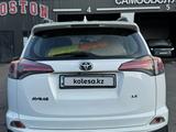 Toyota RAV4 2016 года за 13 000 000 тг. в Алматы – фото 4