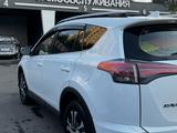 Toyota RAV4 2016 года за 13 000 000 тг. в Алматы – фото 5