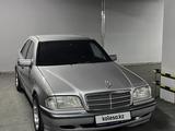 Mercedes-Benz C 240 1999 года за 3 900 000 тг. в Жанаозен