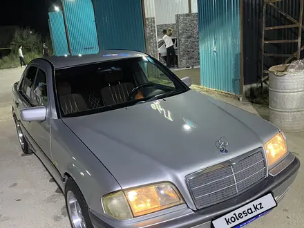 Mercedes-Benz C 240 1999 года за 3 400 000 тг. в Жанаозен – фото 6